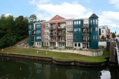 2 Bedroom River Front Condo