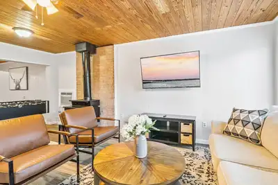 Image de Charming Lakehouse - Near Lake - Cabin Feel - Frankston, Tx
