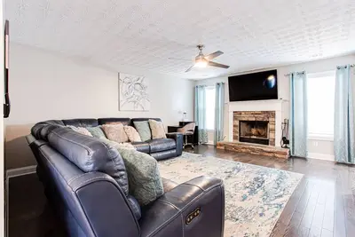 Image de Gorgeous 4 Bedroom Home