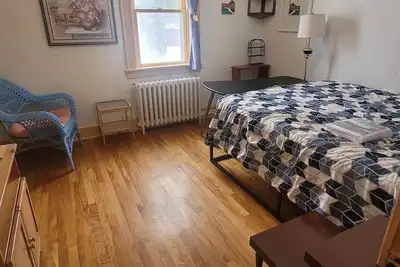 Image de Private Oasis in a shared apartment: Cozy Room for you