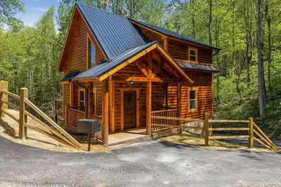Image de A Pine Choice is a Newly Built 2 Bedroom Luxury Cabin Minutes from Gatlinburg and Pigeon Forge!