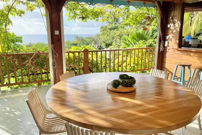 Image de Villa avec piscine face à la mer des Caraibes (150m)