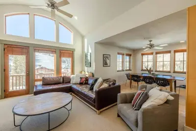 Image de Solitude 4 Bdrm Private Home With Resort Access