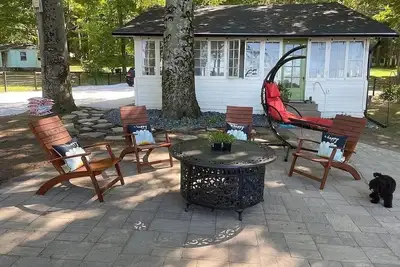 Image de 3 Br Lakefront house, sandy bottom on Lake Dewey in the Sister Lakes