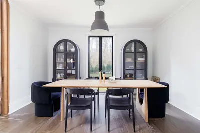 Image de Hamptons-inspired home in the North Fork