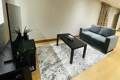 Image de Cozy comfort lower level unit