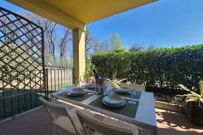 Sandra apartment with pool