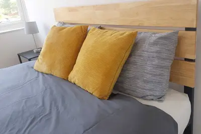 Image de Nice 3 Bedroom\\ 2 Bathroom House - Wimbledon - 22 mins to Central London