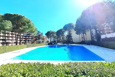 Image de Rivieres, 2p Alcove, 3ième étage, 36m2, Sud, Parking, Clim, Terrasse