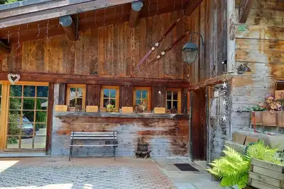Image de Charming chalet with fireplace 10 minutes from Grand Bornand and La Clusaz