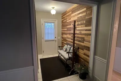 Image de Large lot with a short walk to Downtown - 1st Flr Master / 4 Bdr / 3 Full Btr