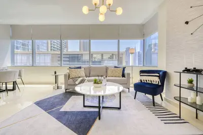 Image de Coastal 2br at Sky Gardens Difc by Deluxe Holiday Homes