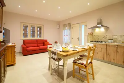 Image de Belle maison de 2 chambres à Camaiore