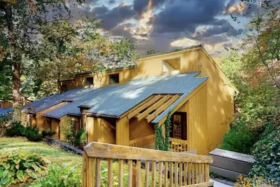 Cozy Sapphire Townhome <br>