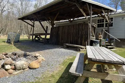 Image de Cabin where the black top ends… Cabin 2