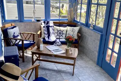 Image de The Rockaways Breathe: A few feet away from the beech