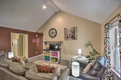 Image de Get 10% off for week-long booking at Dog Friendly Cottage with fenced backyard