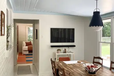 Image de 3bed 1. 5 bath midcentury home near Emory University