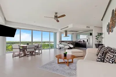 Image de Pen 4d · Beach, pool, 3br Apartment - 8 guests