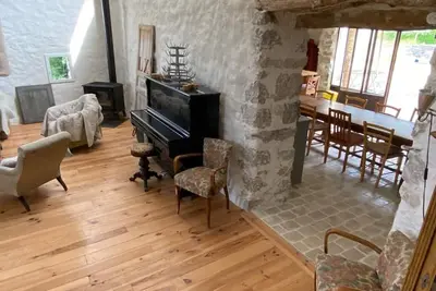 Image de Mas provençal, traditionnel et familial