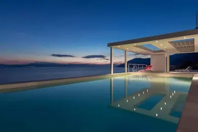 Image de Super Luxurious Villa - 600m² - Up to 22 people