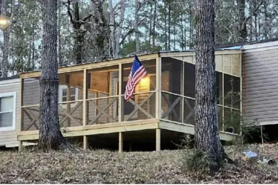 Image de Waterfront Nature Oasis Right off the Interstate