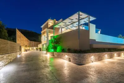 Image de Romanza Ii Luxury Villa Leisure In Seclusion