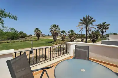 Image de A comfortable townhouse with golf views - En48lt