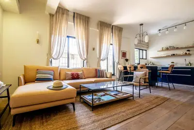 An Island of Peace in the Heart of Tel Aviv