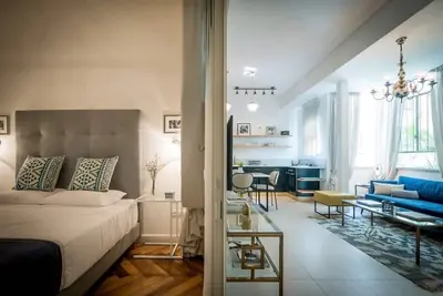Luxury Suites Apt By Frishman Beach