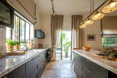 Image de A Dreamly Chalet Apt Across Rothschild Boulevard