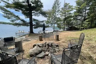 Image de Newly Remodeled with amazing views on the Minocqua Chain of Lakes Cabin!