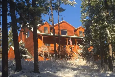 Image de Colorado Mountain Lodge with New Hot Tub