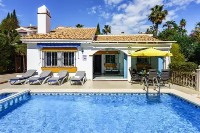 Image de Villa Caleta with private pool by Costarentals - Ref 196