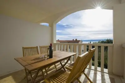 Image de Appartement dans Bol avec vue mer, terrasse, Climatisation, Wifi (5121-4)