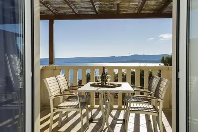 Appartement dans Bol avec vue mer, terrasse, Climatisation, Wifi (5121-5)