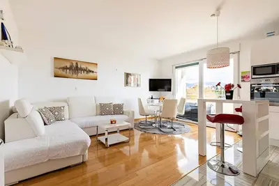 Image de Appartement dans Split avec Balcon, Climatisation, Wifi (5141-1)