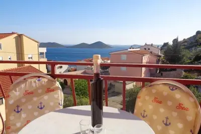 Image de Appartement dans Drage avec vue mer, Balcon, Climatisation, Wifi (5144-6)