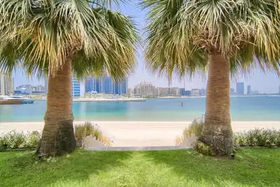 Image de Timeless 5br Villa with Assistant’s Room in Frond P Palm Jumeirah by Deluxe Holiday Homes