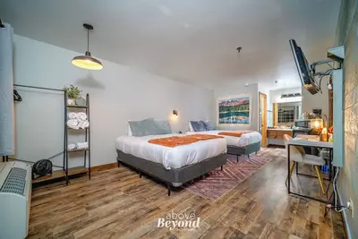 Image de Peaceful Refuge minutes to Sdc with Shuttle