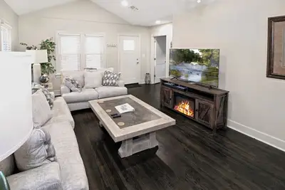 Image de Downtown Tulsa Retreat, Private Yard, Pet-Friendly