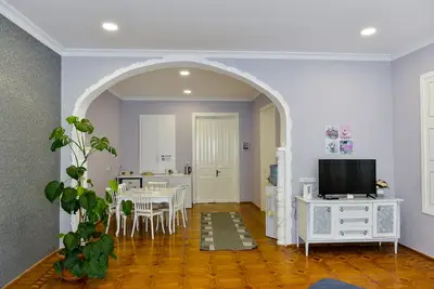 Image de Historical House in the Heart of Kutaisi - 5 min from the center!