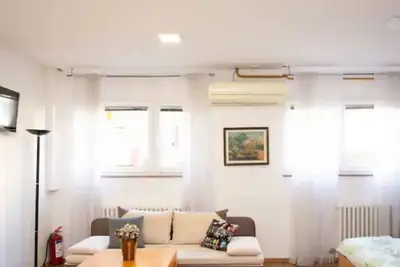 Image de Sunny Apt in Old Town - Excellent Location