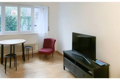 2bdr Charming Apt - City Center