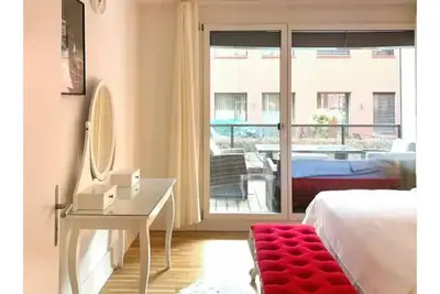 Beautiful 2bdr Apt - City Center