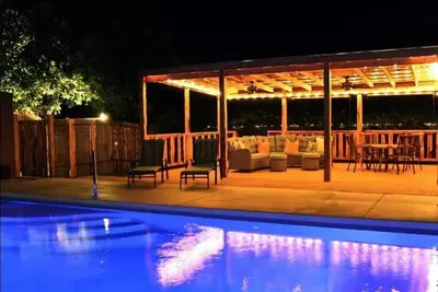 Image de Mucho Gusto in Bandera