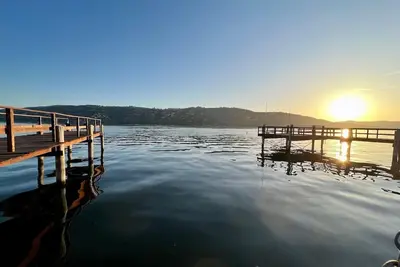 Image de Sunset Hideaway Lakefront Home w/3 bed/2 bath oasis