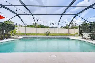 Image de Contemporary Lutz Home: Private Pool, Pet Friendly