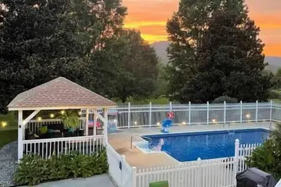 Image de Family Fun! Private Pool, Hot Tub - Minutes to Chattanooga