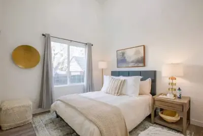 Image de The Lux at the Brooks on 40th